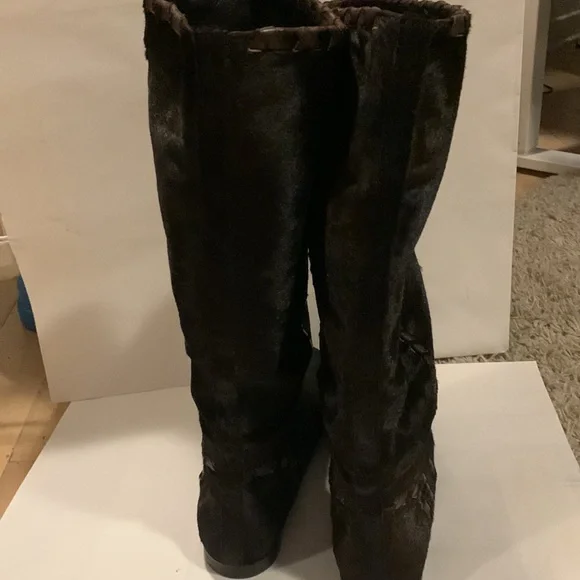 Authentic Gucci boots - Picture 7 of 10